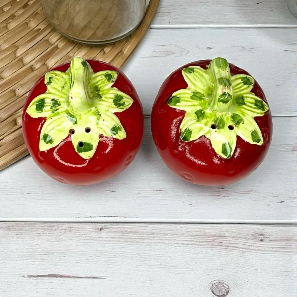 Vintage Strawberry Salt & Pepper Shakers Large Ceramic Fruit Kitchen MCM 70s‎